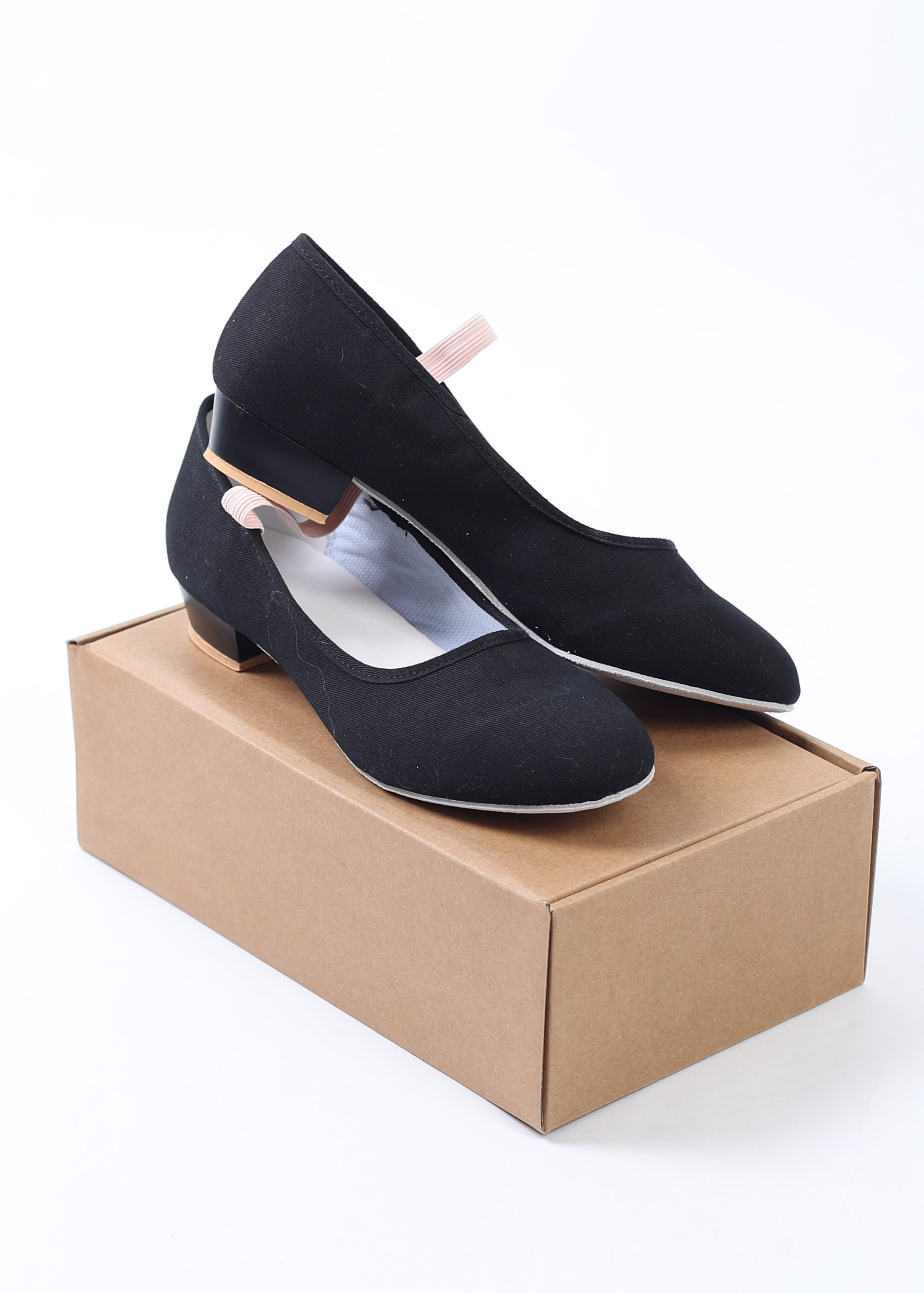 DANCERIES Charakterschuhe helle Sohle Z65