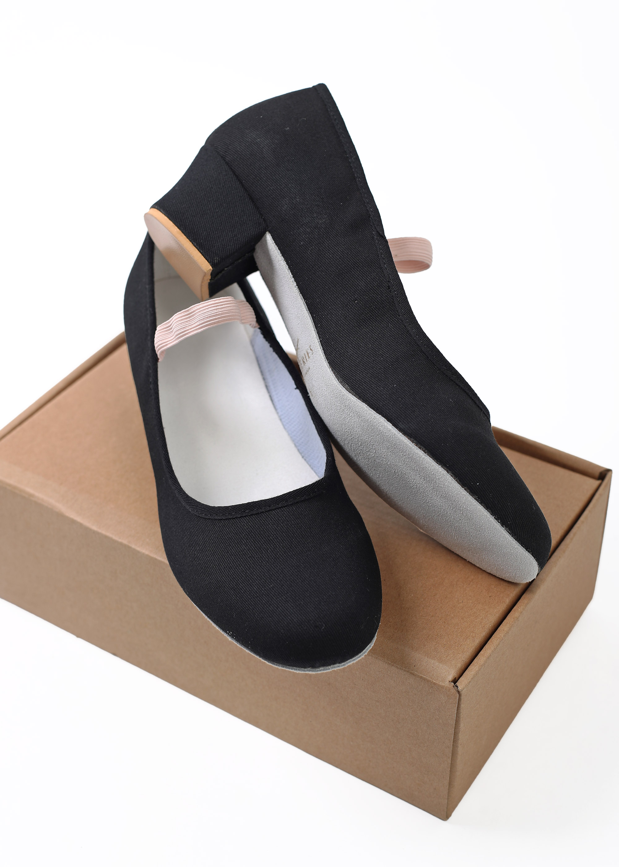 DANCERIES Charakterschuhe helle Sohle Z66